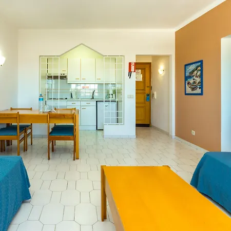 Janelas Do Mar Turisticos Aparthotel 3*