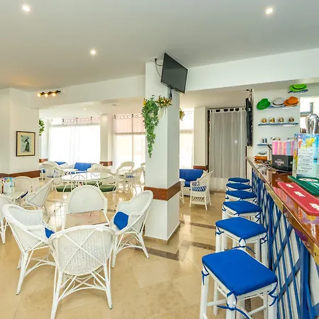 Janelas Do Mar Turisticos Aparthotel 3*