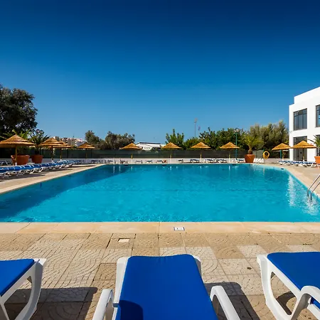 Apartahotel Janelas Do Mar Turisticos 3*