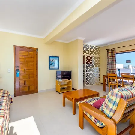 Apartahotel Janelas Do Mar Turisticos