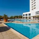 Janelas Do Mar Turisticos Hotel apartamentowy