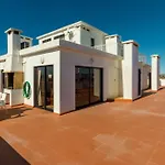 Hotel apartamentowy Janelas Do Mar Turisticos