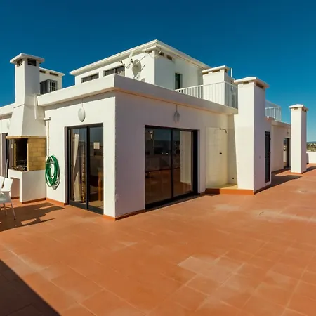 Apartmanhotel Janelas Do Mar Turisticos