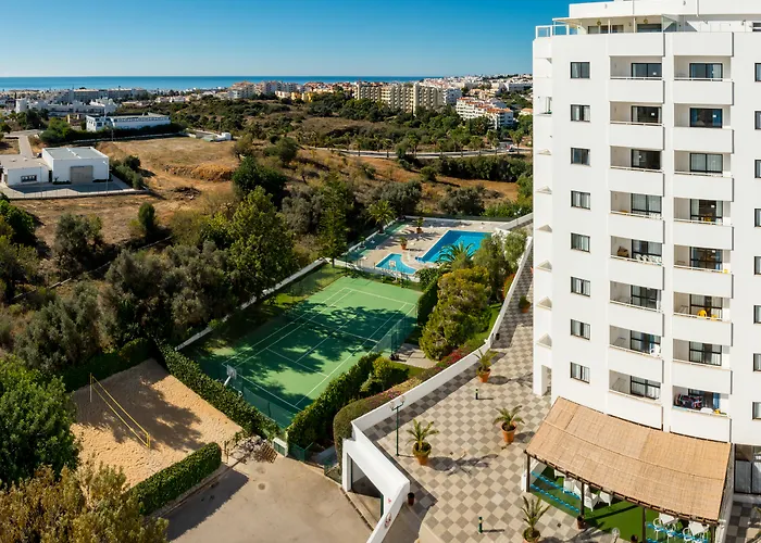 Apartmanhotel Janelas Do Mar Turisticos 3*