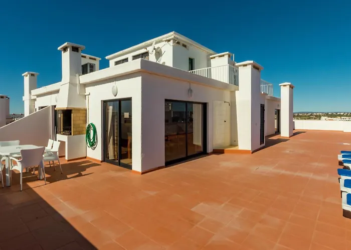 Apartmanhotel Janelas Do Mar Turisticos